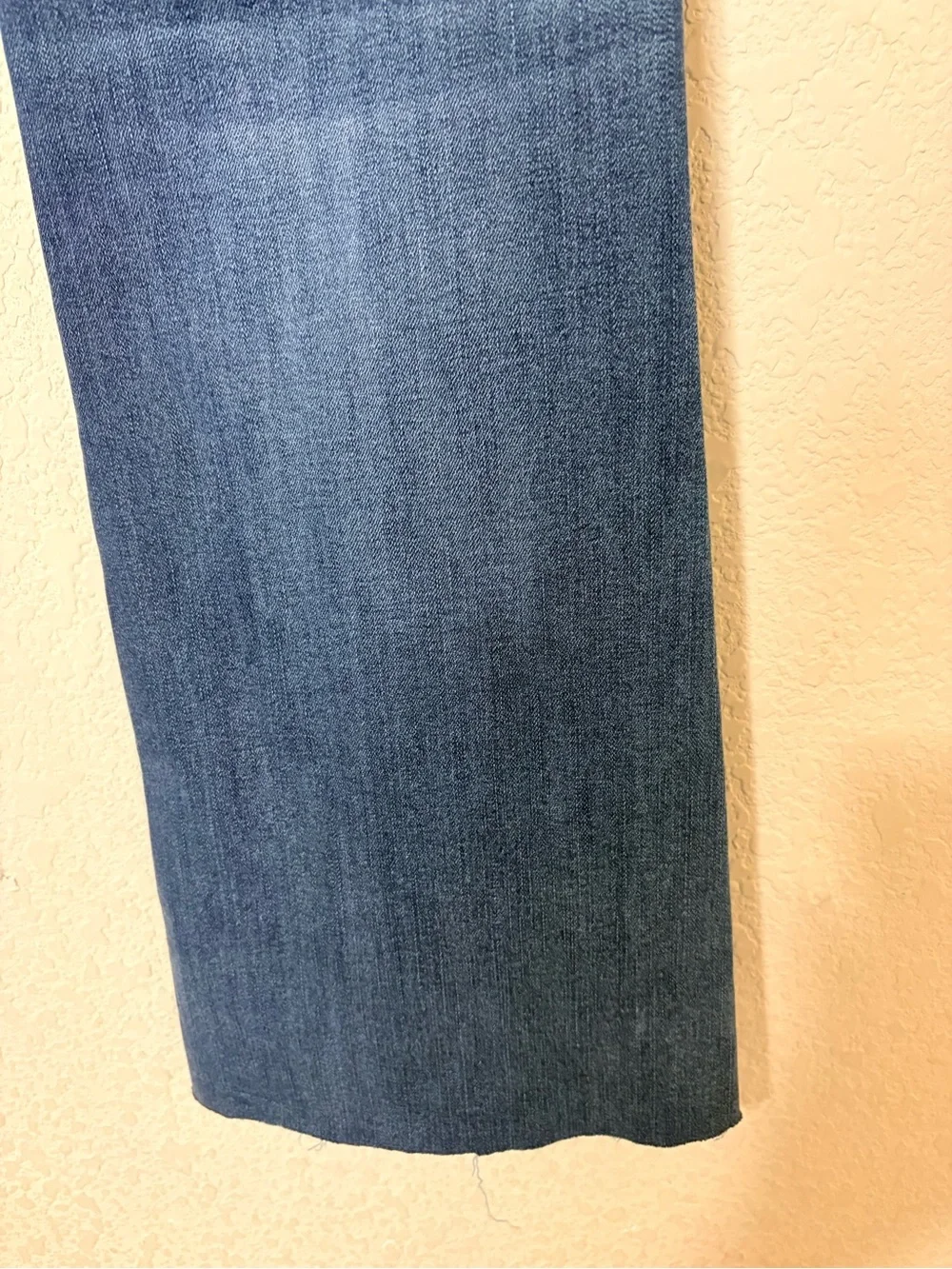 American Eagle Outfitters Kick Boot Medium Wash Mid-Rise Jeans Size 29”